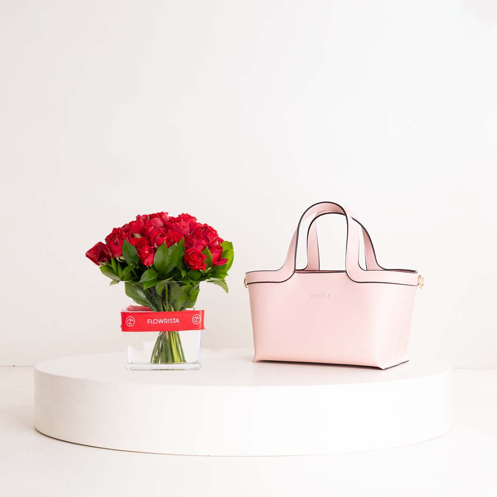 product-image-حقيبة مينيليت الصغيرة داخل الحقيبة ومزهرية ورود صغيرة حمراء