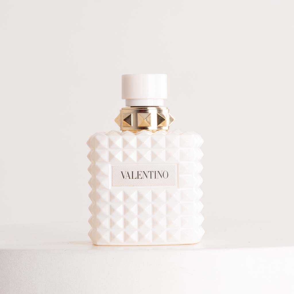 product-image-Valentino Born In Roma Donna Rendez-Vous Ivory EDP 100ml & 15 Pink Roses Hand Bouquet
