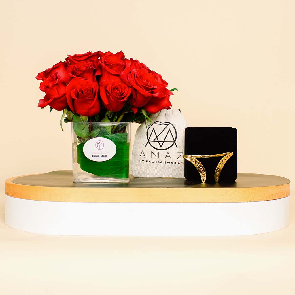 product-image-Amaz Bracelet Gladiator Band Cuff And Vase Red Roses