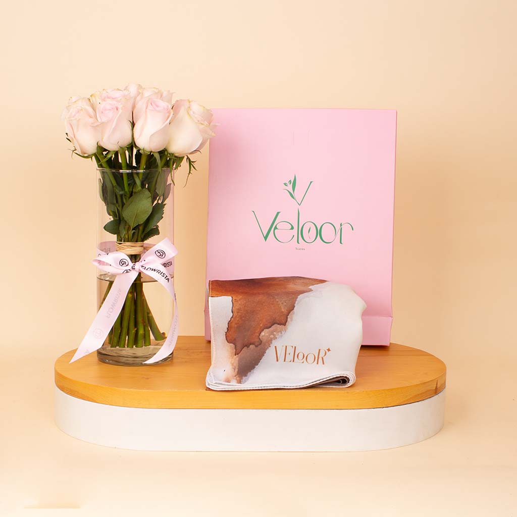 Flowrista Online Flowers Shop Veloor Nala Scarf & Pink Roses Vase