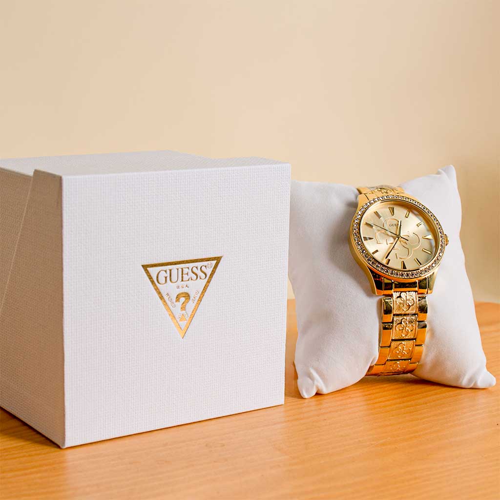 product-image-Guess Gold Watch & 15 Red Roses - Valentine's Day Gift Set