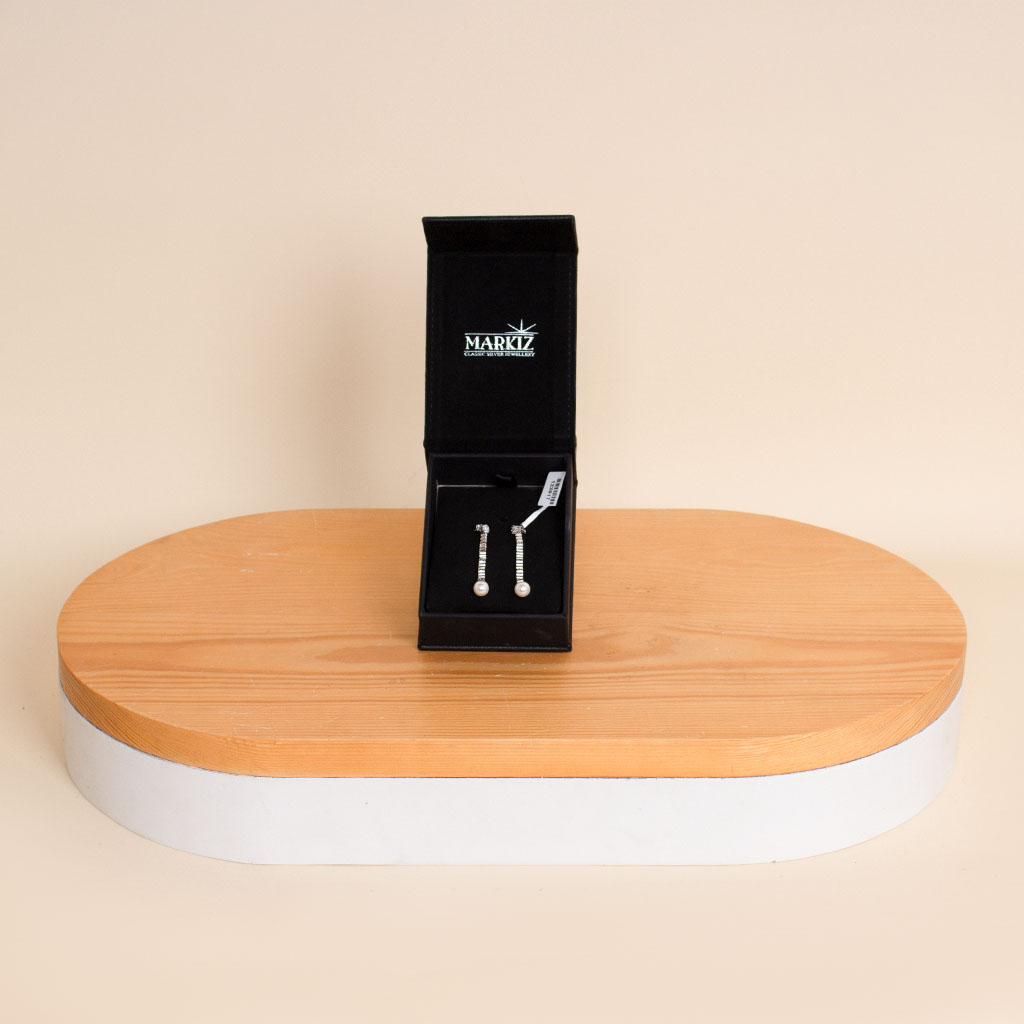 product-image-Markiz Elegant Ear Ring