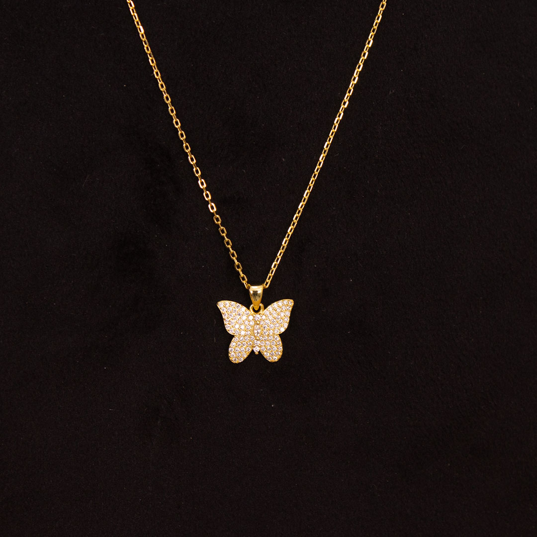 product-image-Markiz Butterfly Necklace & 15 Pink Roses Vase