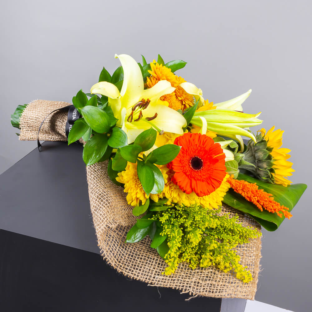product-image-فلوريستا | باقة يدوية متنوعة