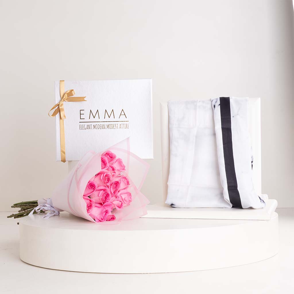 product-image-وشاح إيما وايت ماربل وباقة ورود ريفايفل