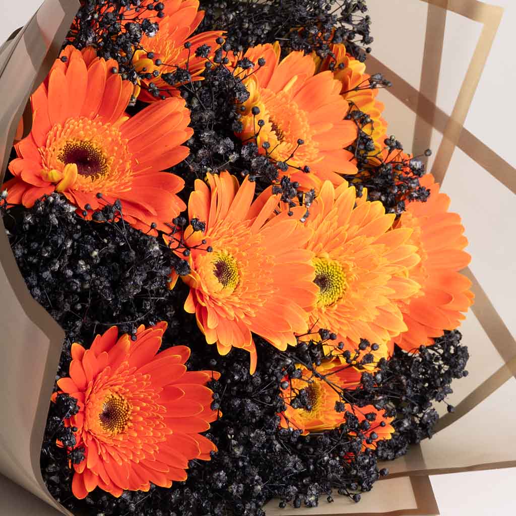 product-image-Amber Noir Bouquet