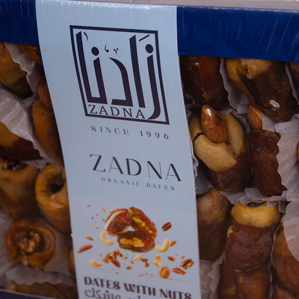 product-image-Zadna dates mixed nuts and 15 white roses