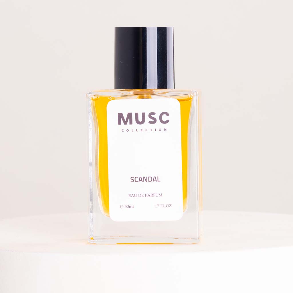 product-image-MUSC Scandal Musc Perfume & 15 Pink Roses