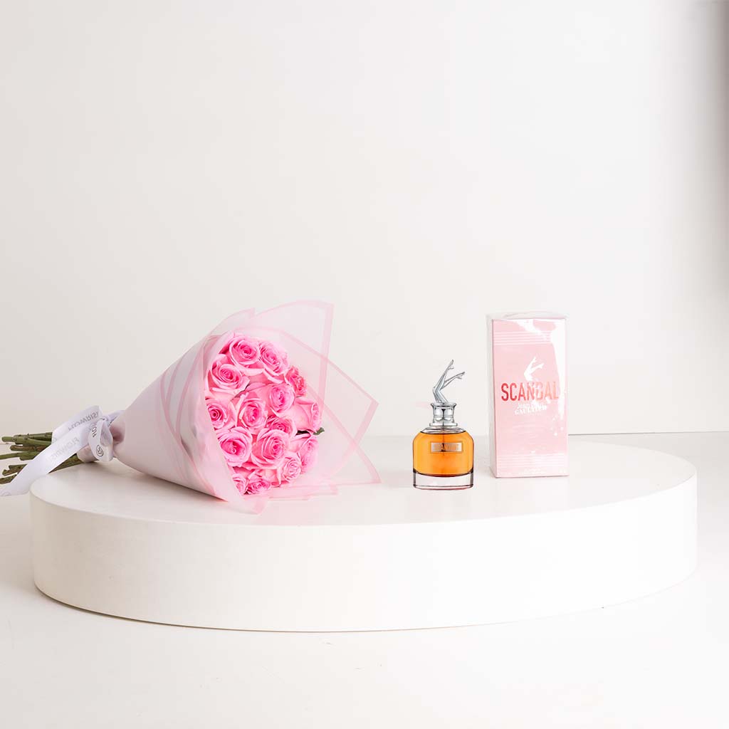 Flowrista Online Flowers Shop عطر جان بول غوتييه سكاندال أو دو بارفان 80 مل وباقة زهور ريفايفل 15 وردة