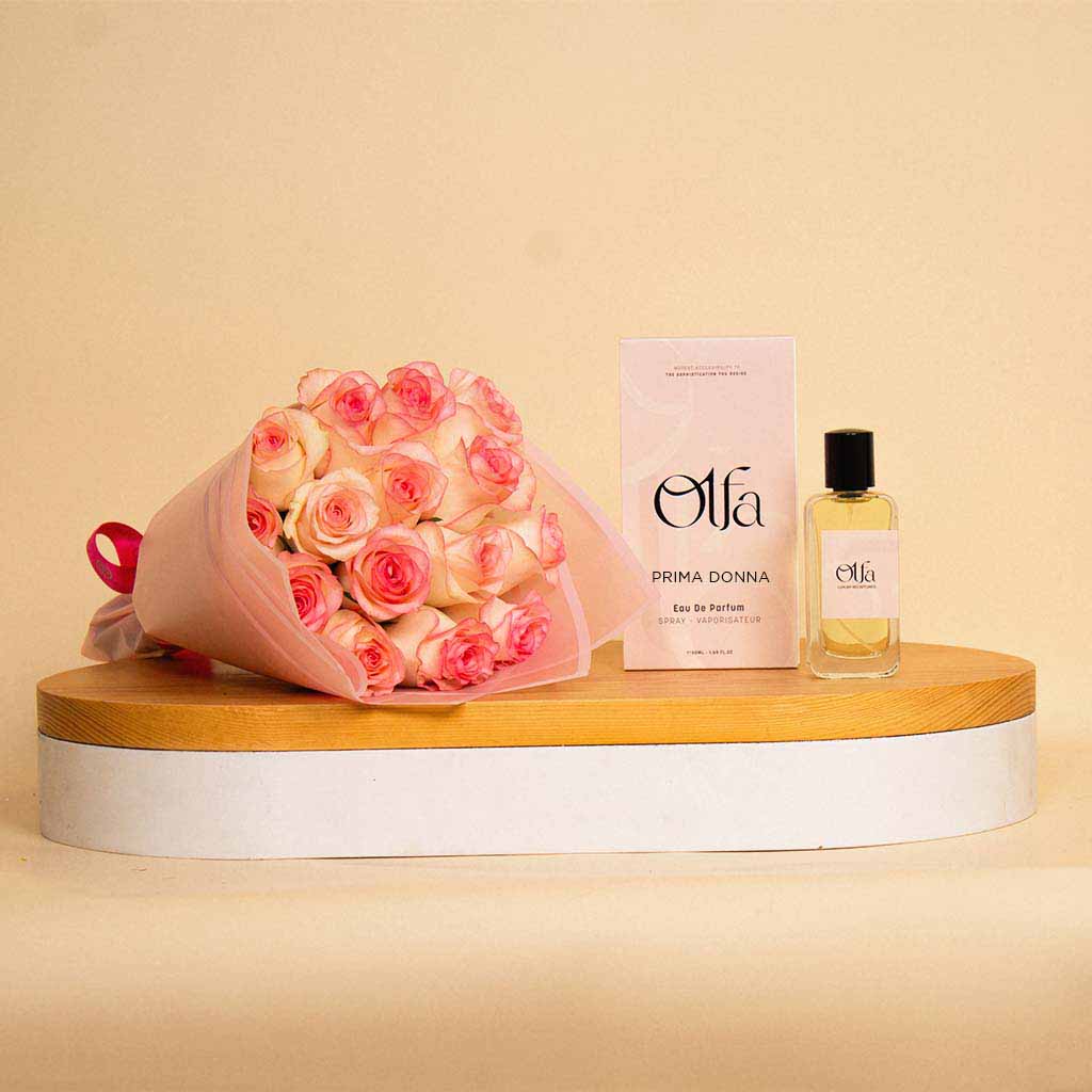 product-image-Olfa Prima Donna |A light pink bouquet of 15 roses