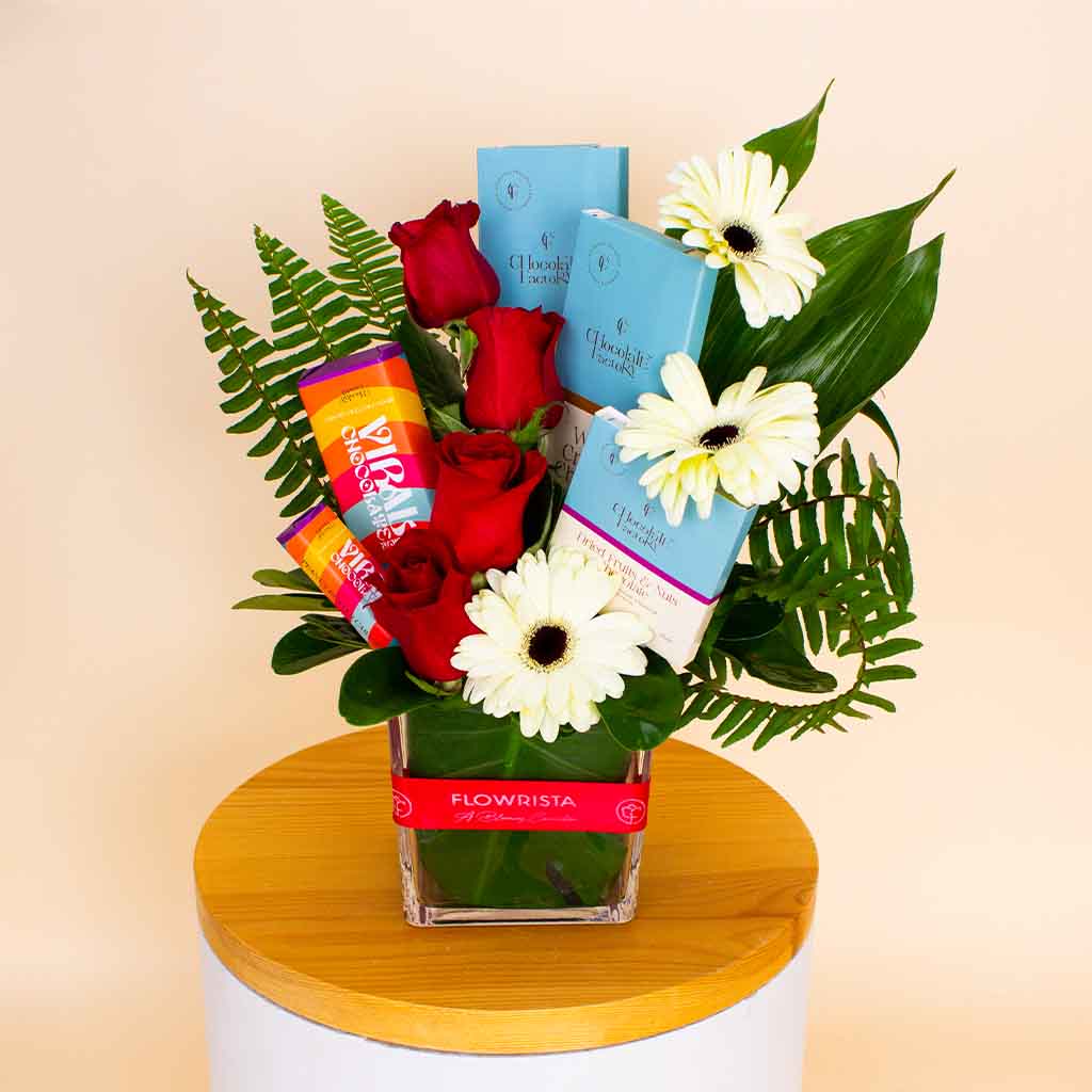 product-image-Flowrista | Chocolate & Flowers Mix Box 
