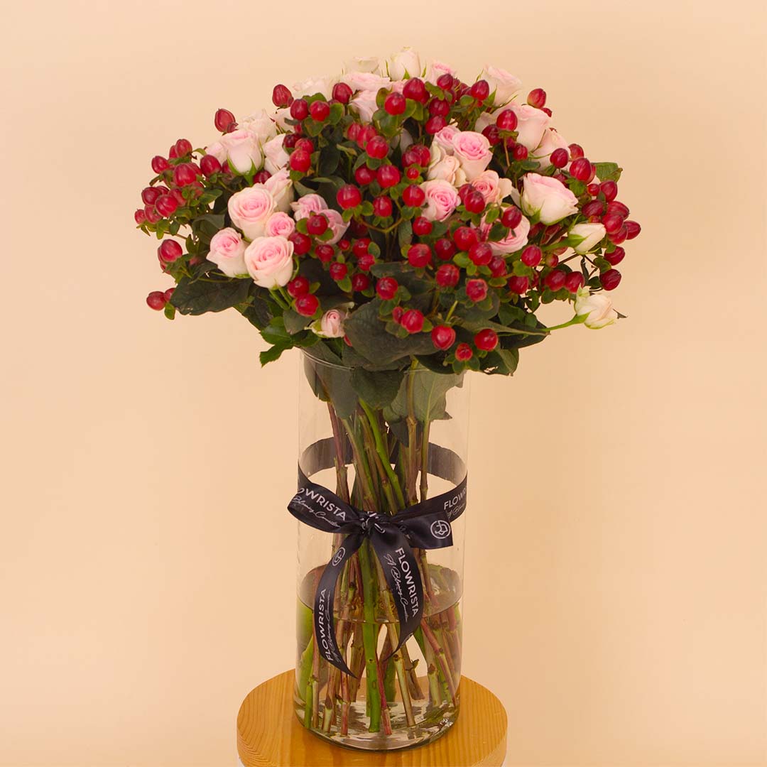product-image-Flowrista | Baby Rose & Hypericum Vase