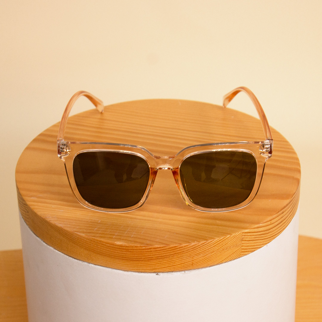product-image-Sedrak Clear Frame Sunglass with Green Lenses – Summer Collection