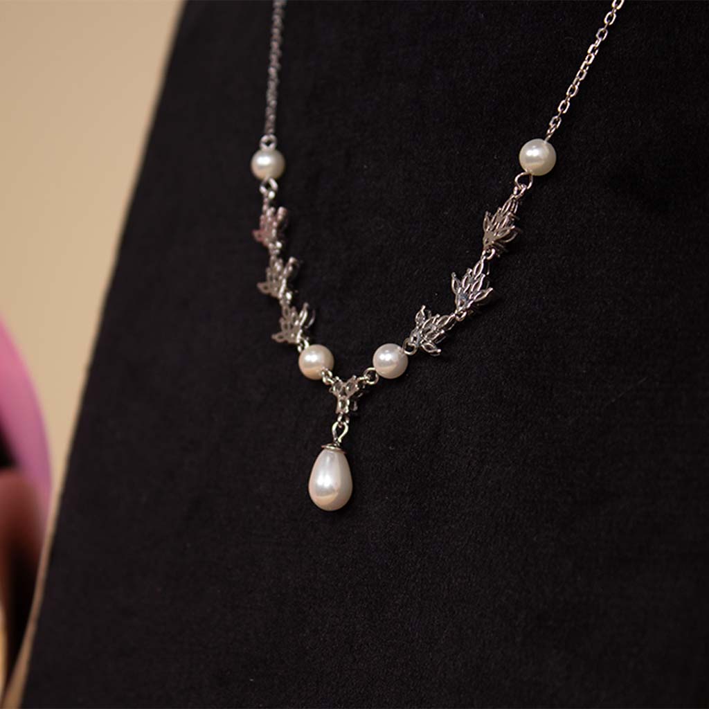 product-image-Markiz Pure Natural Pearl Necklace &  Bouquet Mix 20 Rose