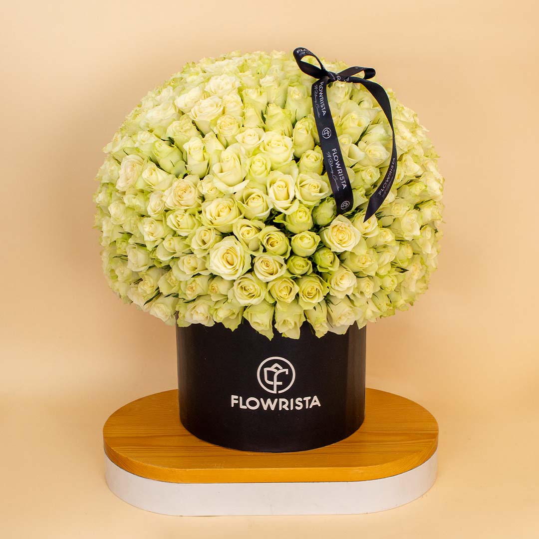 product-image-Flowrista White Rose Box - 250 Stems
