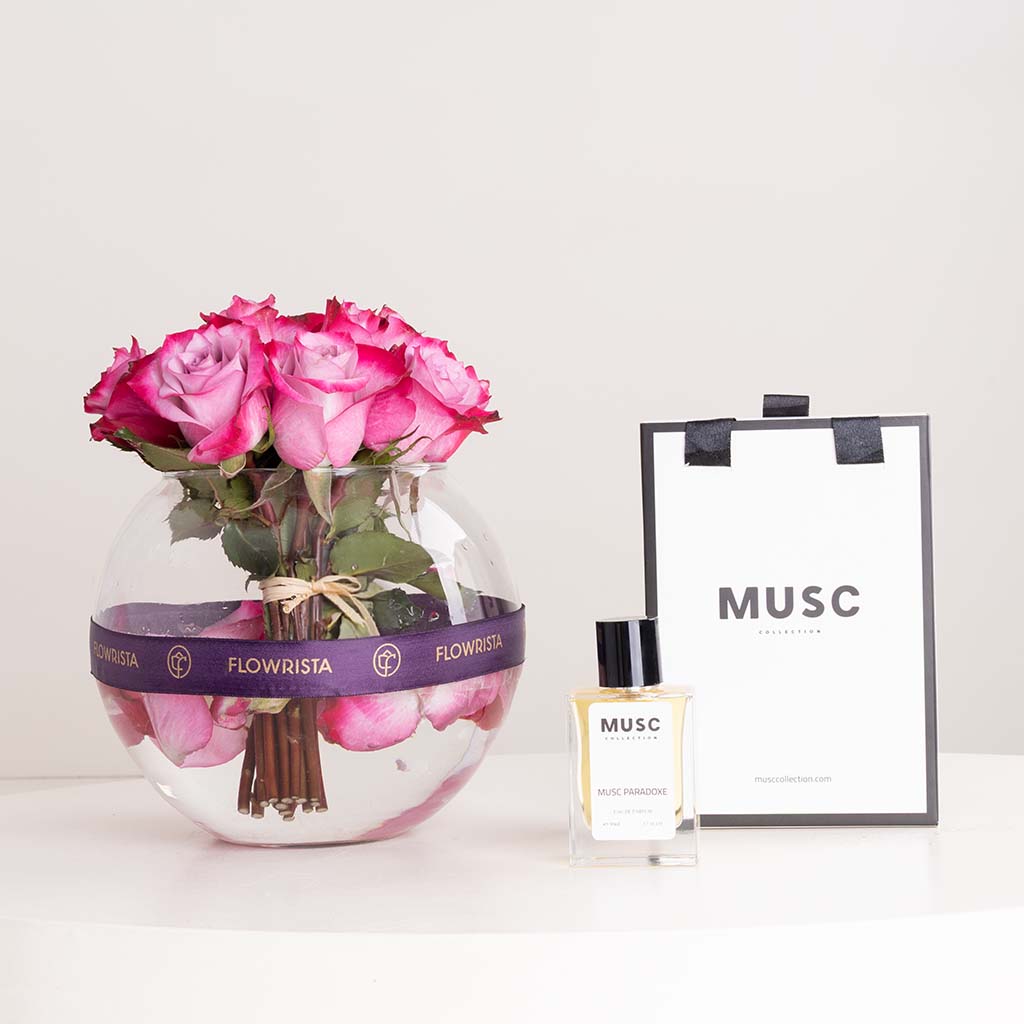 Flowrista Online Flowers Shop Musc Paradoxe & Purple Roses Vase