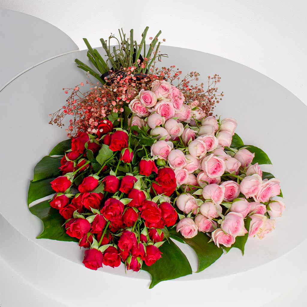 product-image-باقة ورود صغيرة باللونين الوردي والأحمر