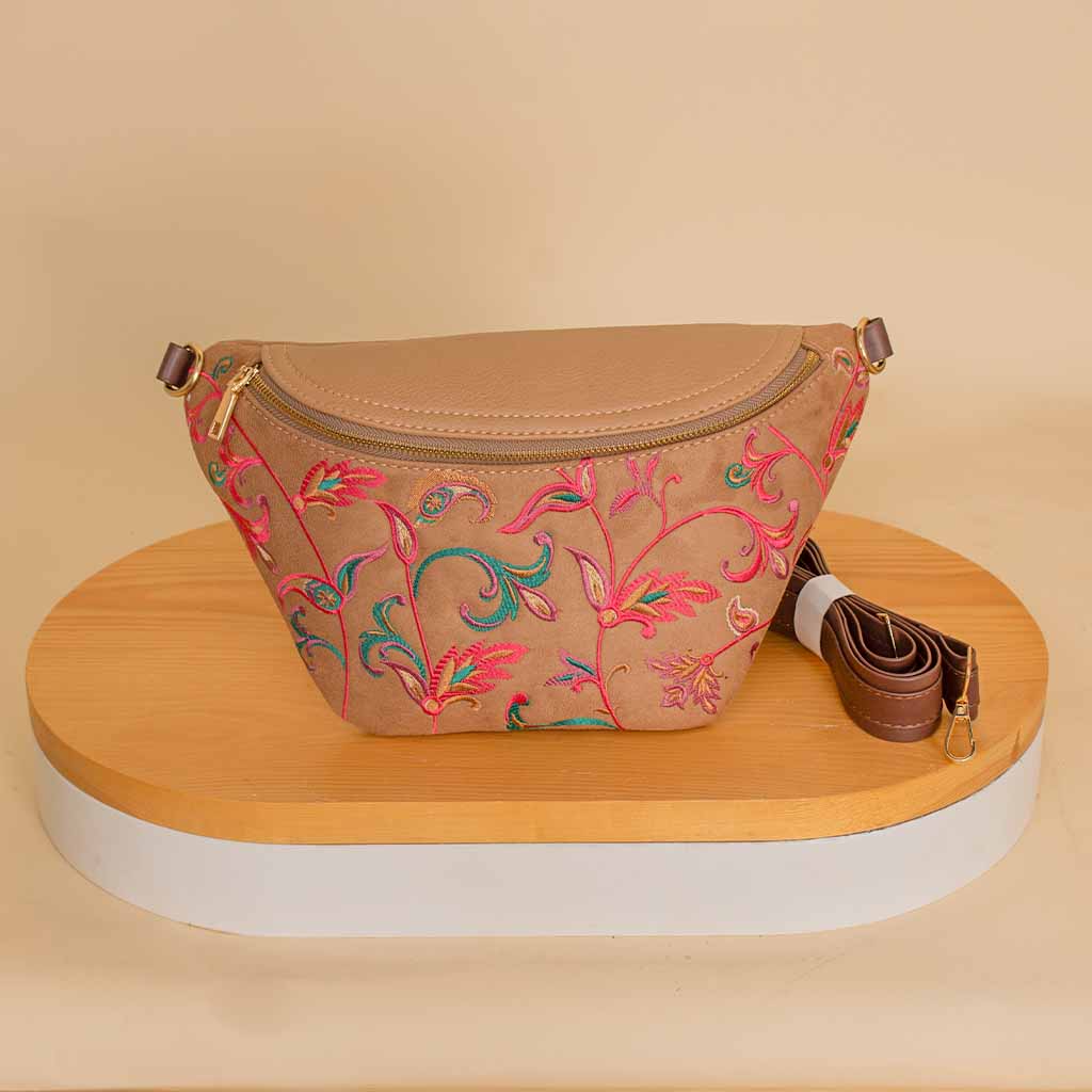 product-image-Pavo Fanny Pack Beige & Unique Purble Vase