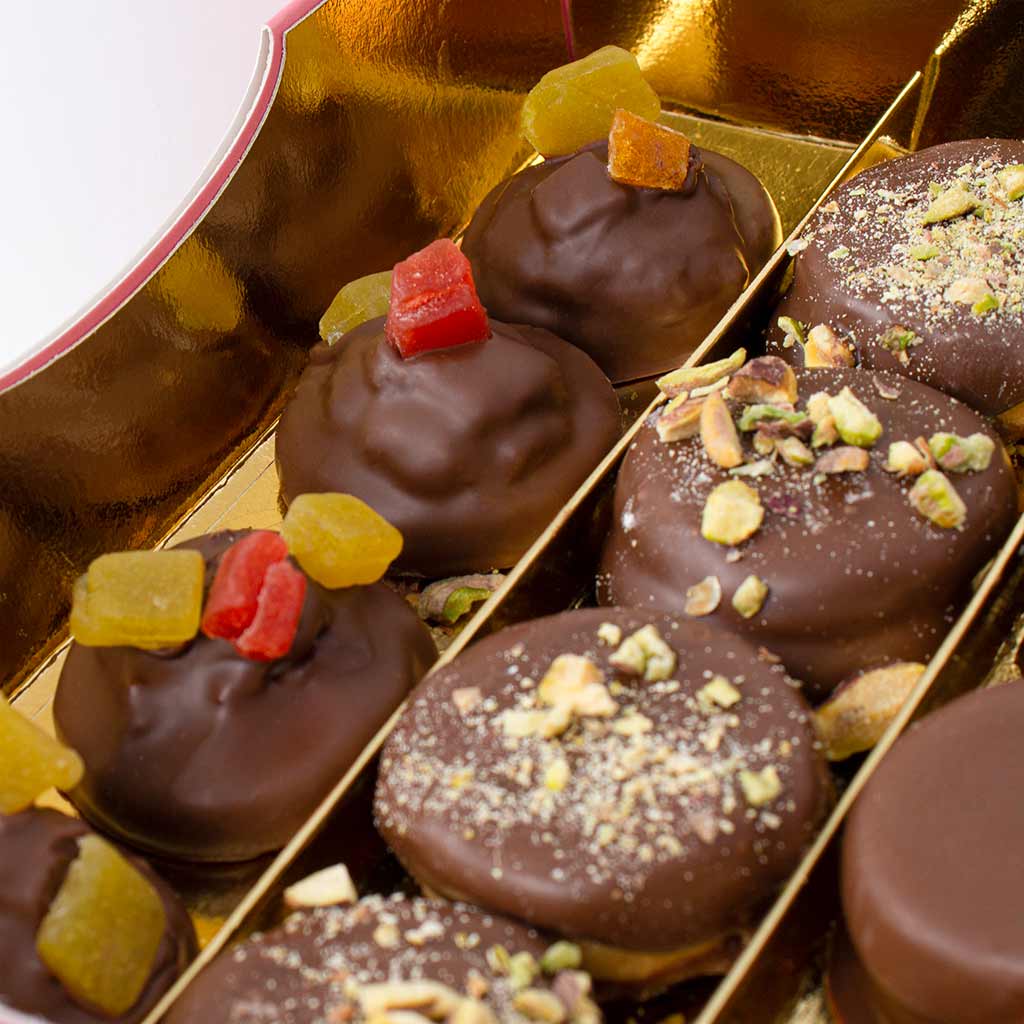 product-image-Voila Sable Chocolate Box and Happy Scents Vase