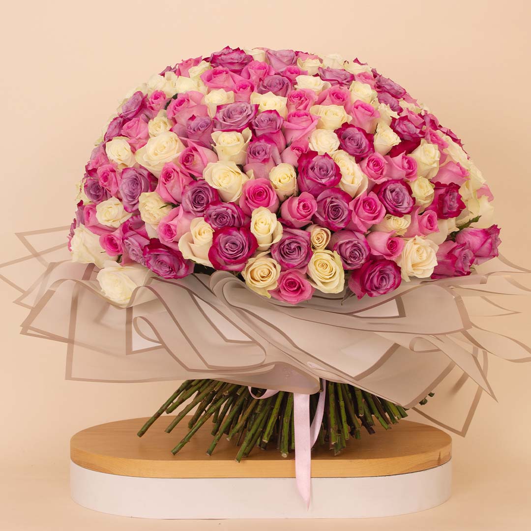 product-image-Flowrista | Grand Bouquet of 250 Purple & White Roses
