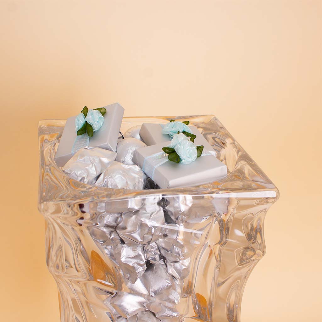 product-image-Passionelle Chocolate Crystal Vase - 1kg