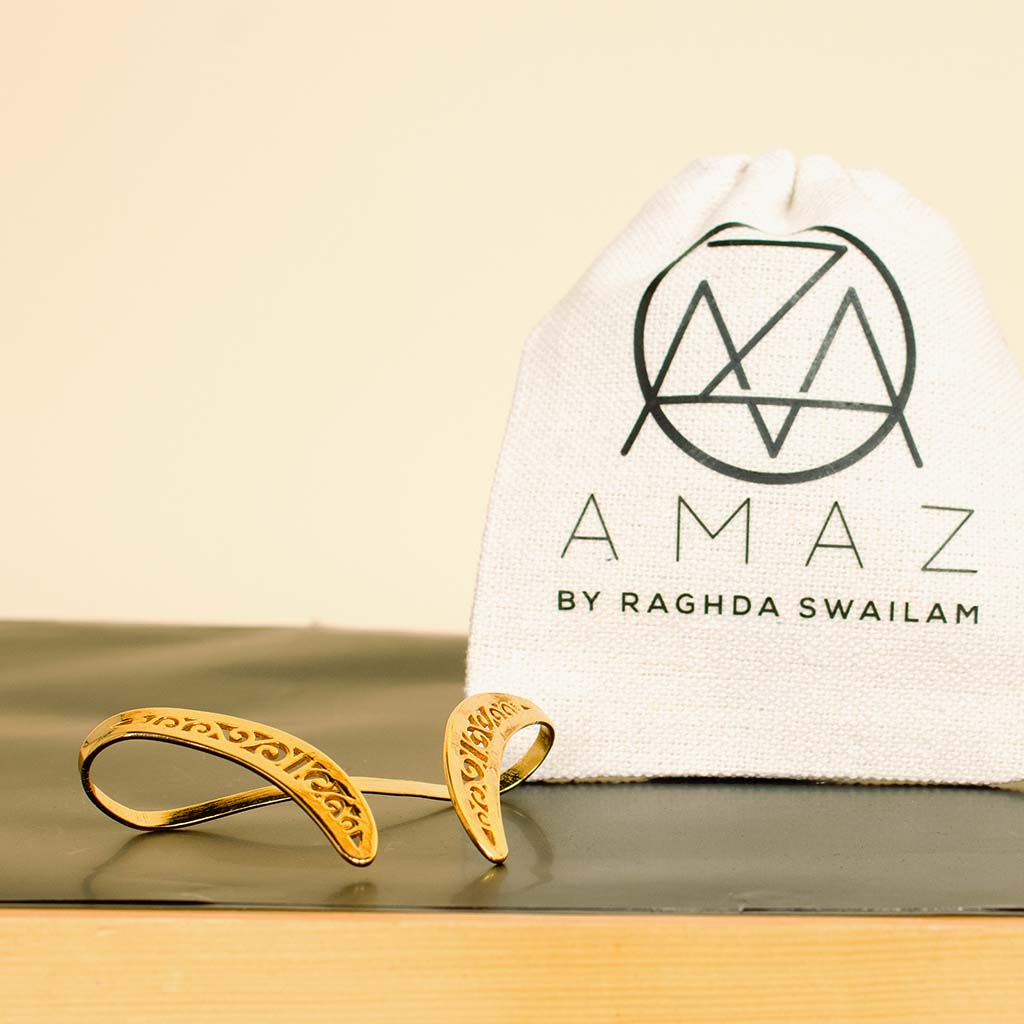 product-image-Amaz Bracelet Gladiator Band Cuff And Vase Red Roses