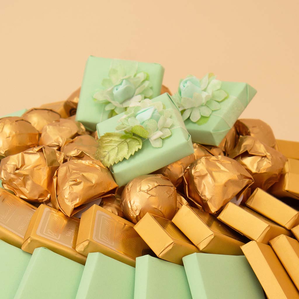 product-image-هدية باشيونيل الكريستالية الفضية مع 15 وردة بيضاء
