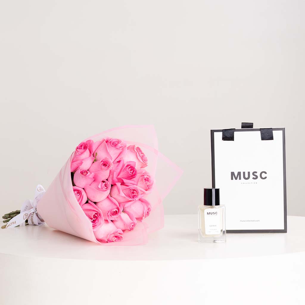 product-image-عطر مسك عود مسك مع باقة ورود وردية