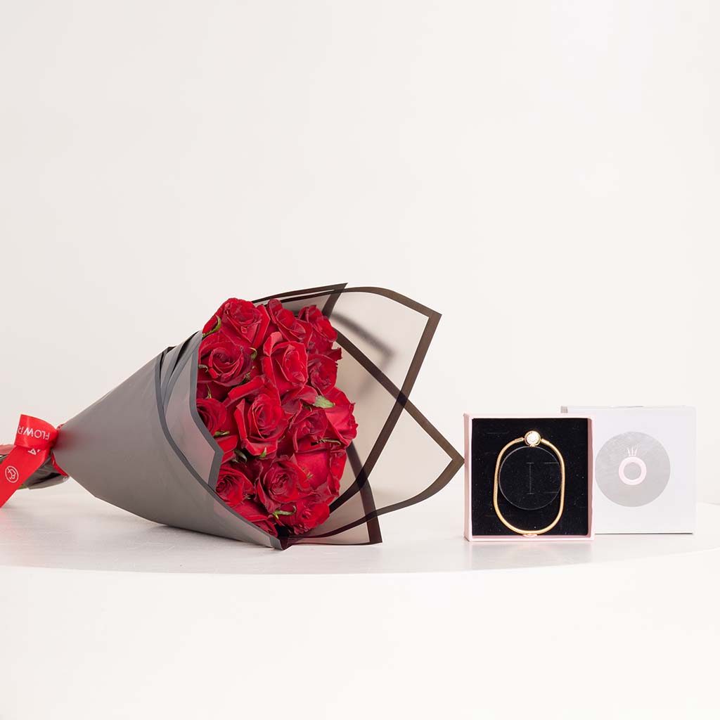 product-image-Pandora Moments Sparkling Crown O Snake Crhain Bacelet 14k Gold-Plated & Red Roses Bouquet