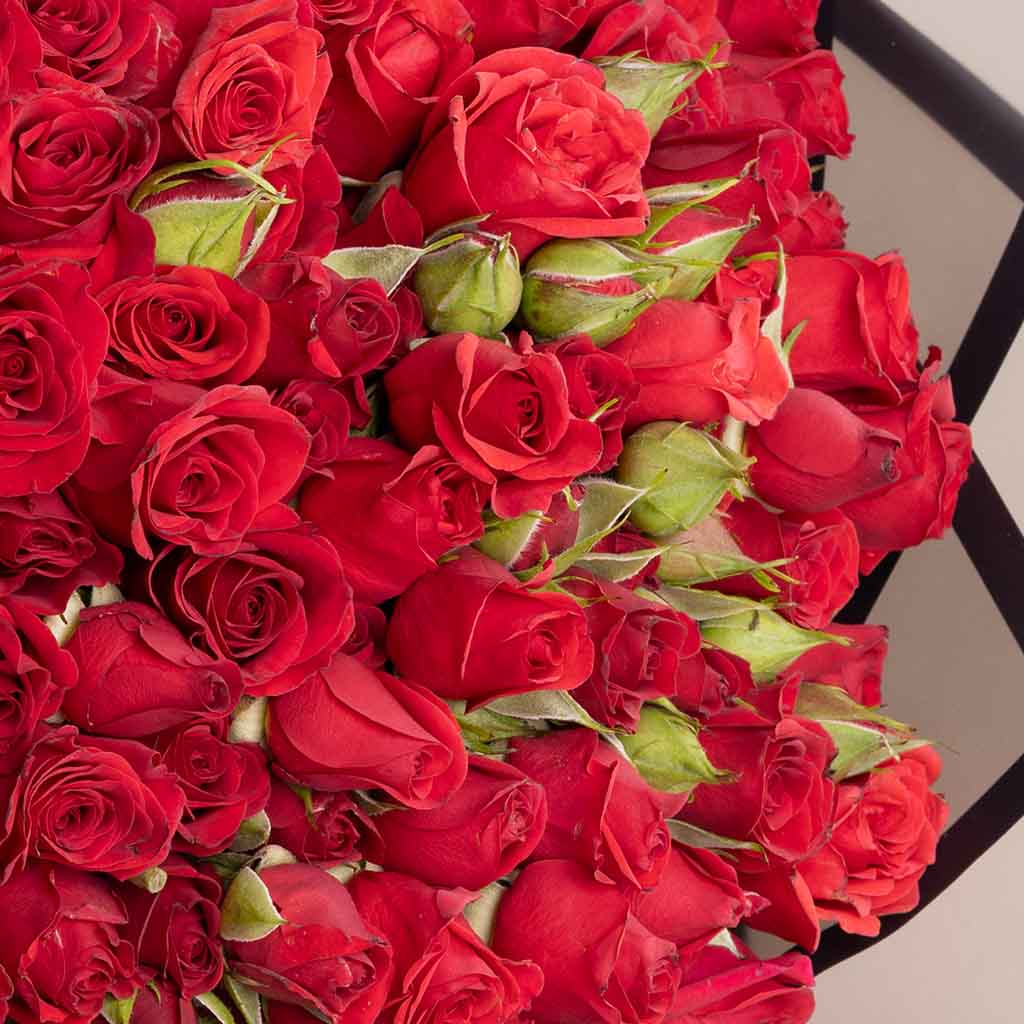product-image-مبخرة رمضان اللؤلؤية وباقة ورود حمراء