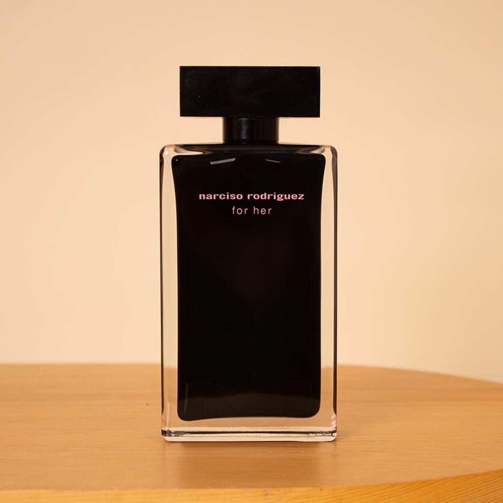 product-image-Narciso Rodriguez For Her EDT Women 150ml & White Roses Bouquet