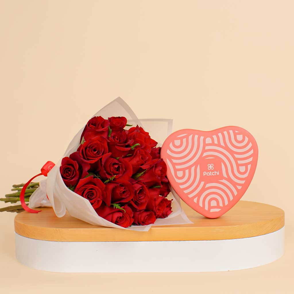 Flowrista Online Flowers Shop باتشي علبة من 22 قطعة و20 وردة حمراء