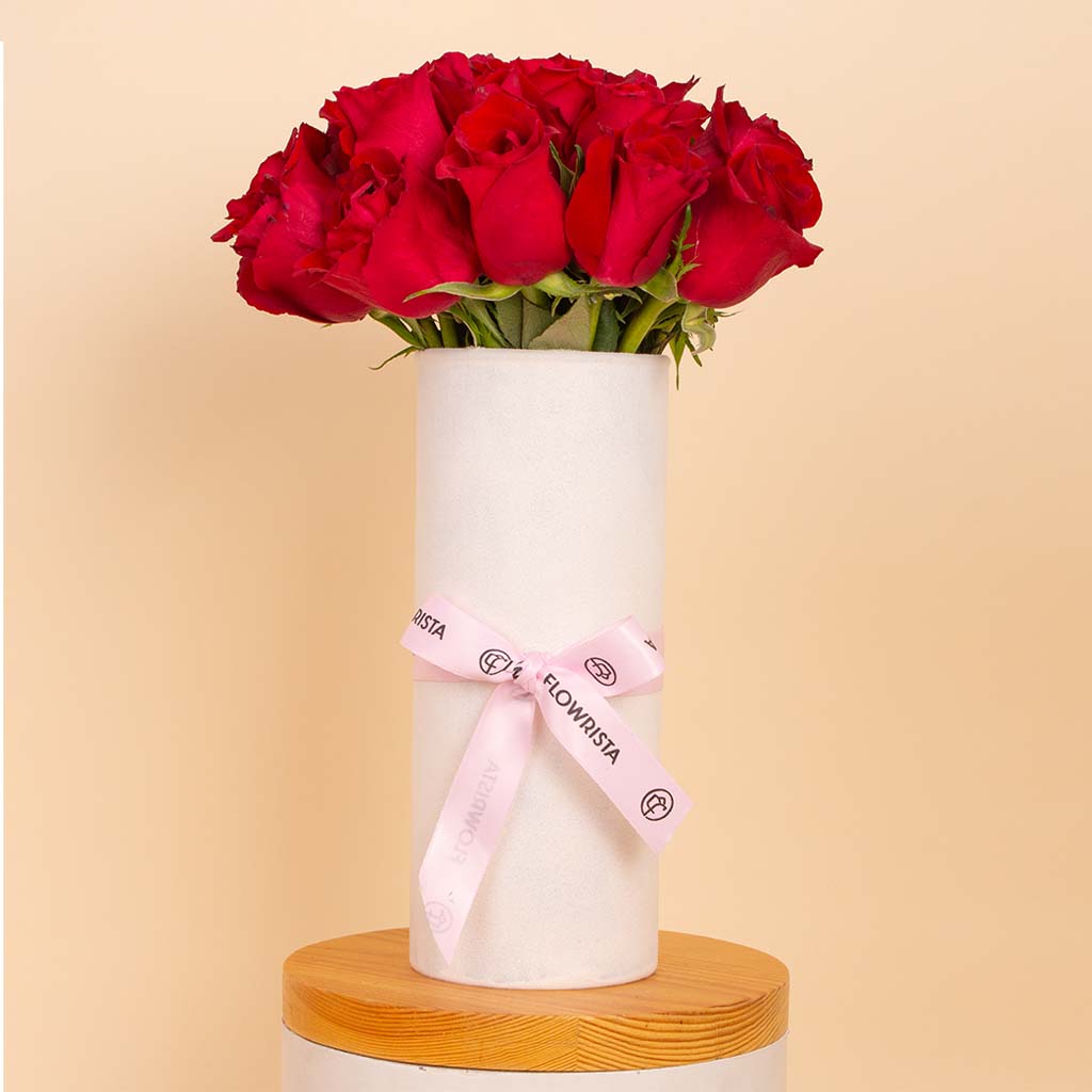 product-image-Red Signature Vase - 20 Stems