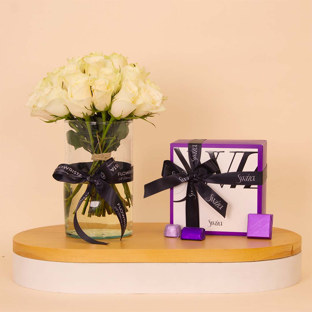 Flowrista Online Flowers Shop Swiza Chocolate Box 500g & 20 White Roses Vase
