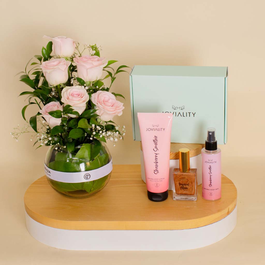 product-image-Joviality Strawberry Body Care Set with Flowrista Vase
