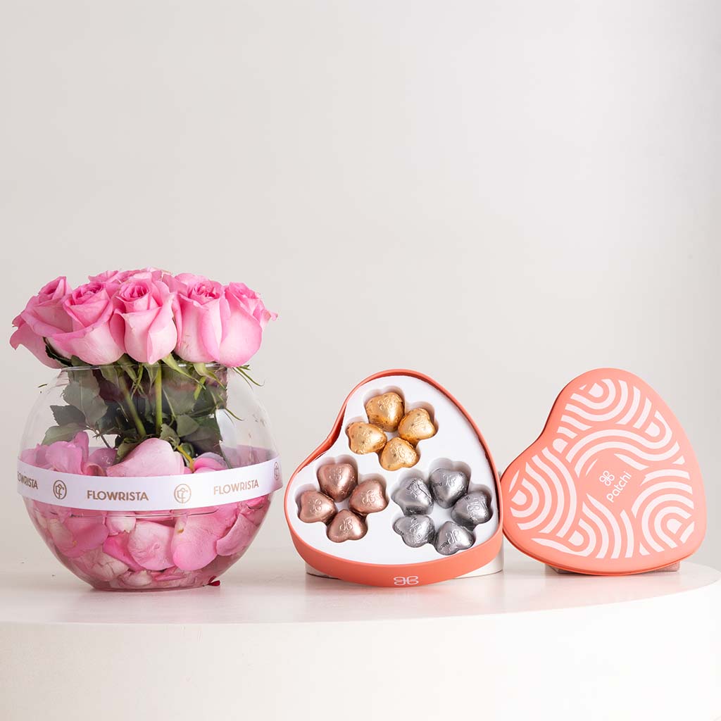 Flowrista Online Flowers Shop شوكولاتة باتشي ٢٤٥ غرام مع باقة ورود ريفايفل