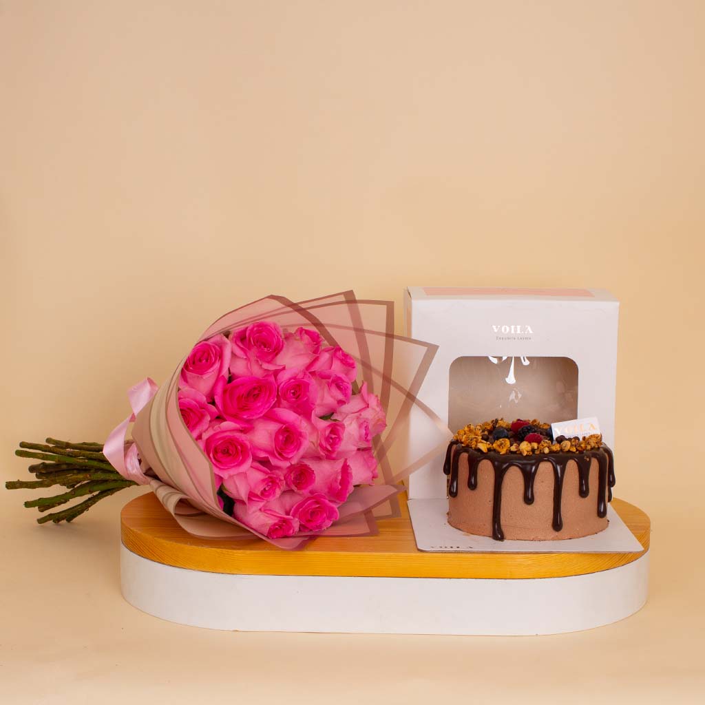 Flowrista Online Flowers Shop Voila Chocolate Cake & Pink Roses Bouquet