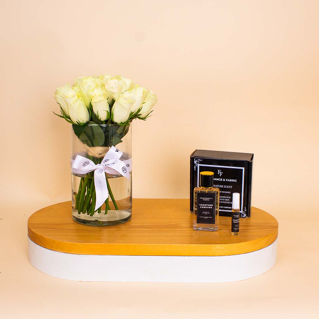 product-image-Fragrance & Fabric Stronger With You – For Men & White Roses Vase