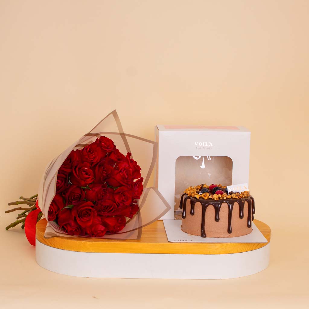 product-image-Voila Chocolate Cake & Red Roses Bouquet