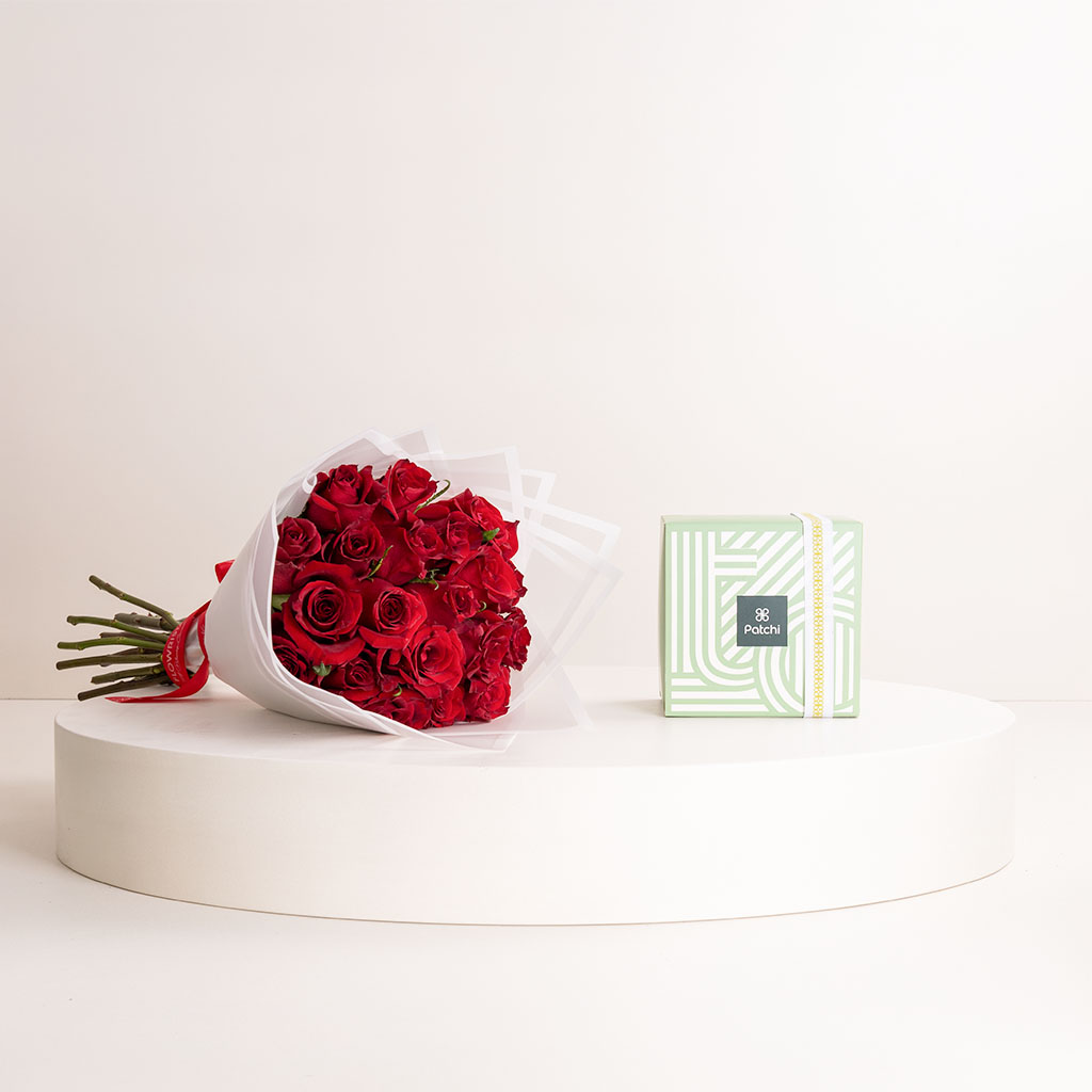 Flowrista Online Flowers Shop شيكولاتة باتشي وبوكية ورد من 20 وردة حمراء 